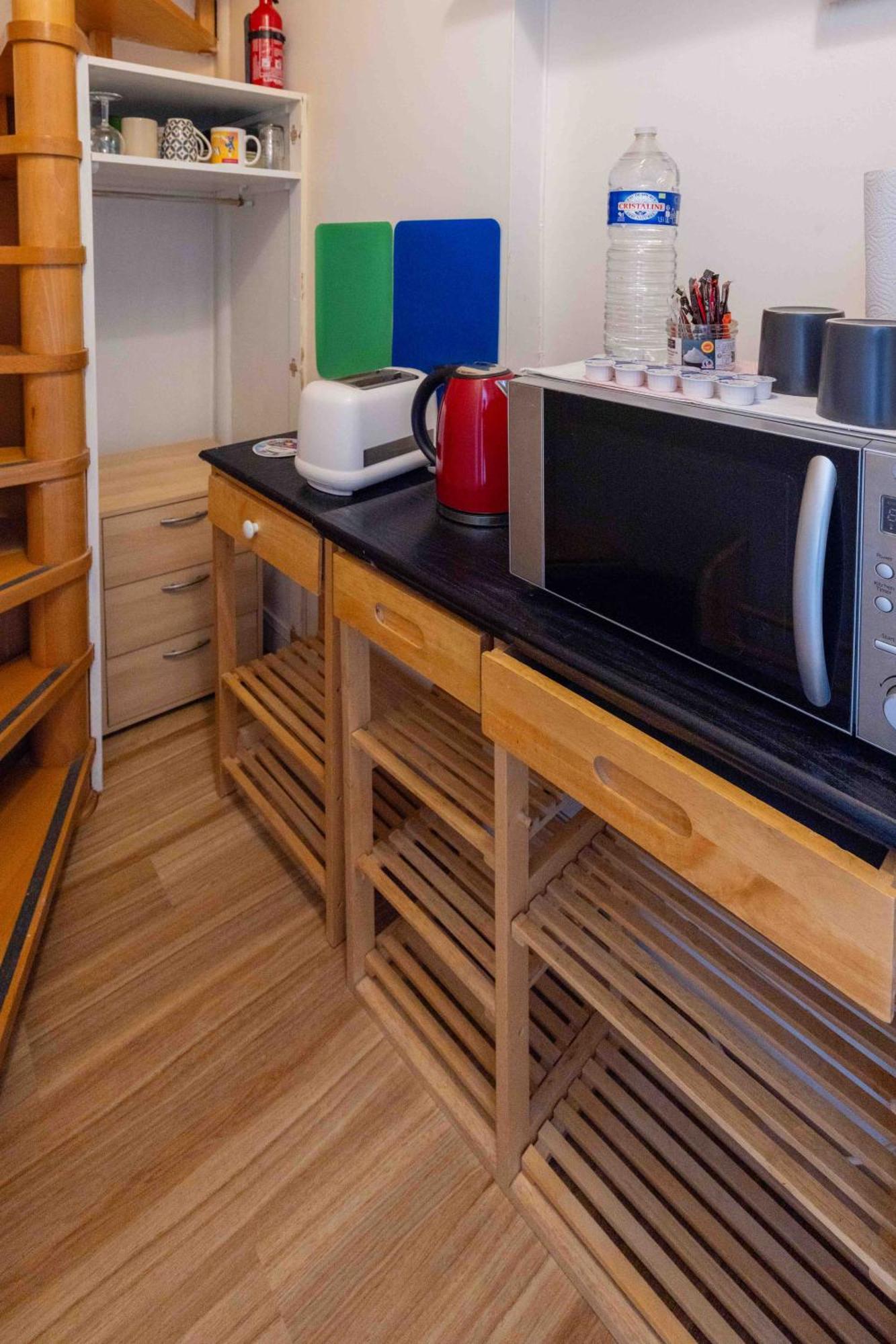 Well Located Apartment In Paris Exterior photo